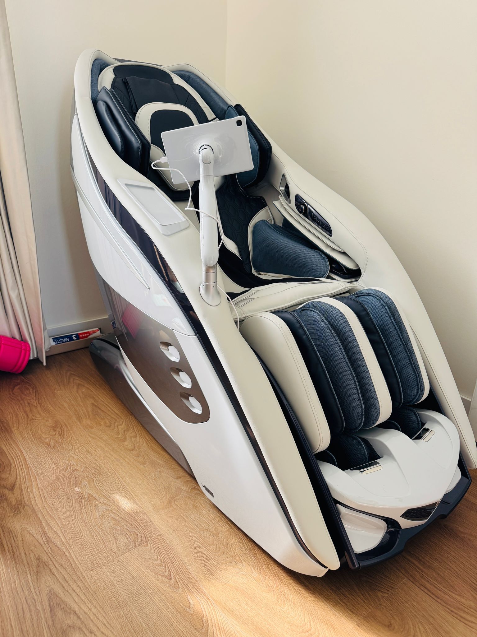 733 Massage chair: Award-winning innovation