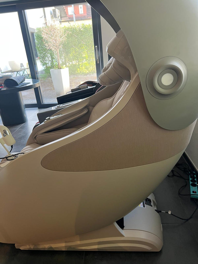 Alpha Techno AT 8701 Shoulder mixer Exhibitor in beige