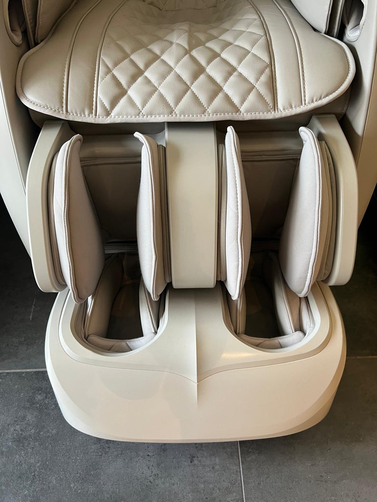 Alpha Techno AT 8701 Shoulder mixer Exhibitor in beige